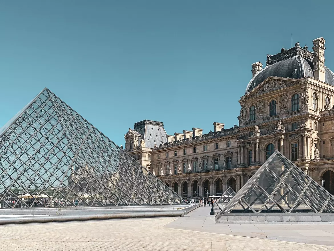 Louvre